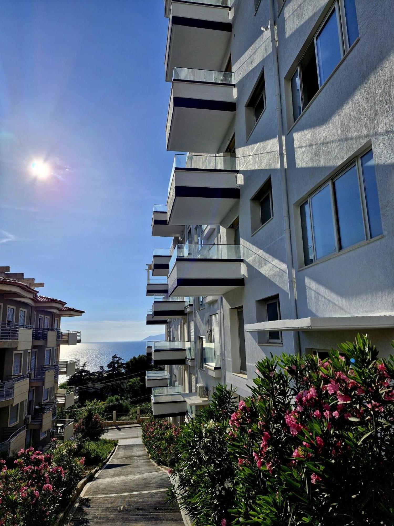 شقة Sunset Vista Retreat فلورا المظهر الخارجي الصورة